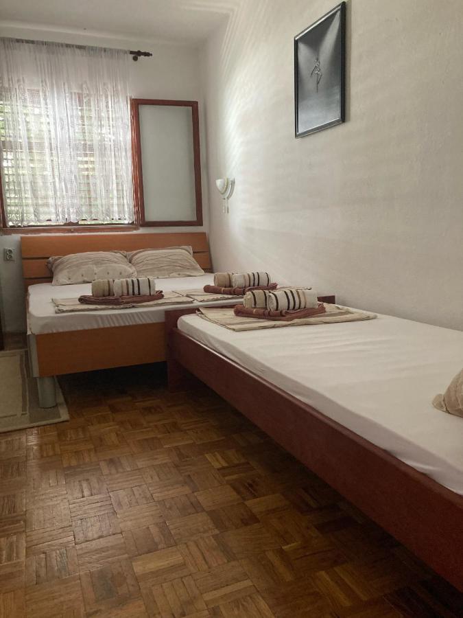 Apartments Aleksic Sutomore Esterno foto