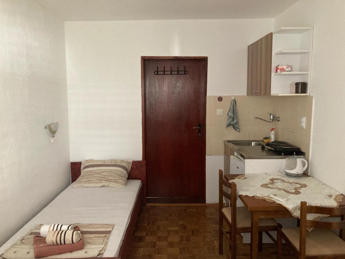Apartments Aleksic Sutomore Esterno foto