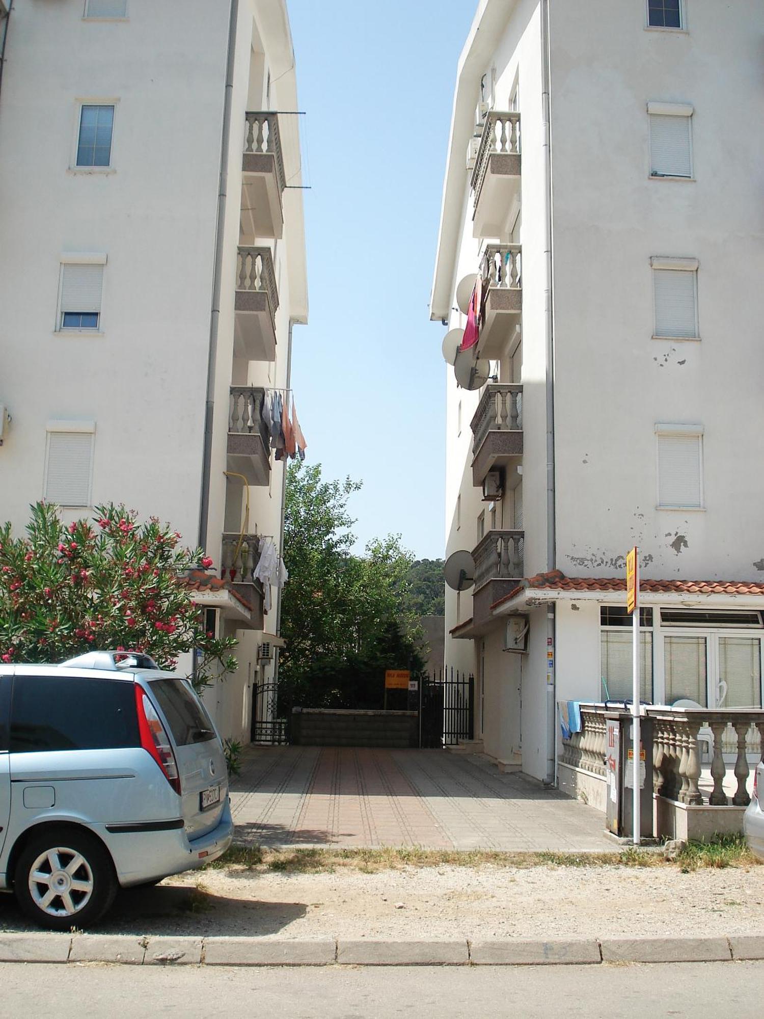 Apartments Aleksic Sutomore Esterno foto